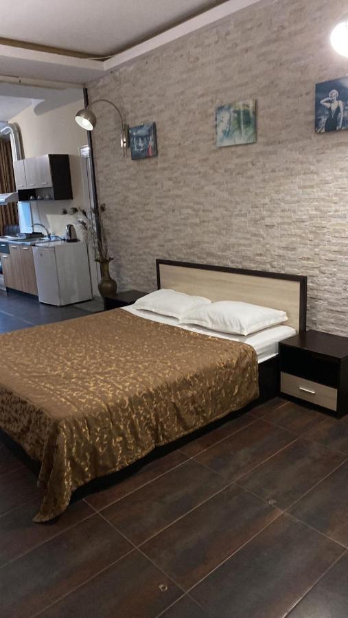 וארנה Apartments Devora 1 & Bar & Restaurant מראה חיצוני תמונה