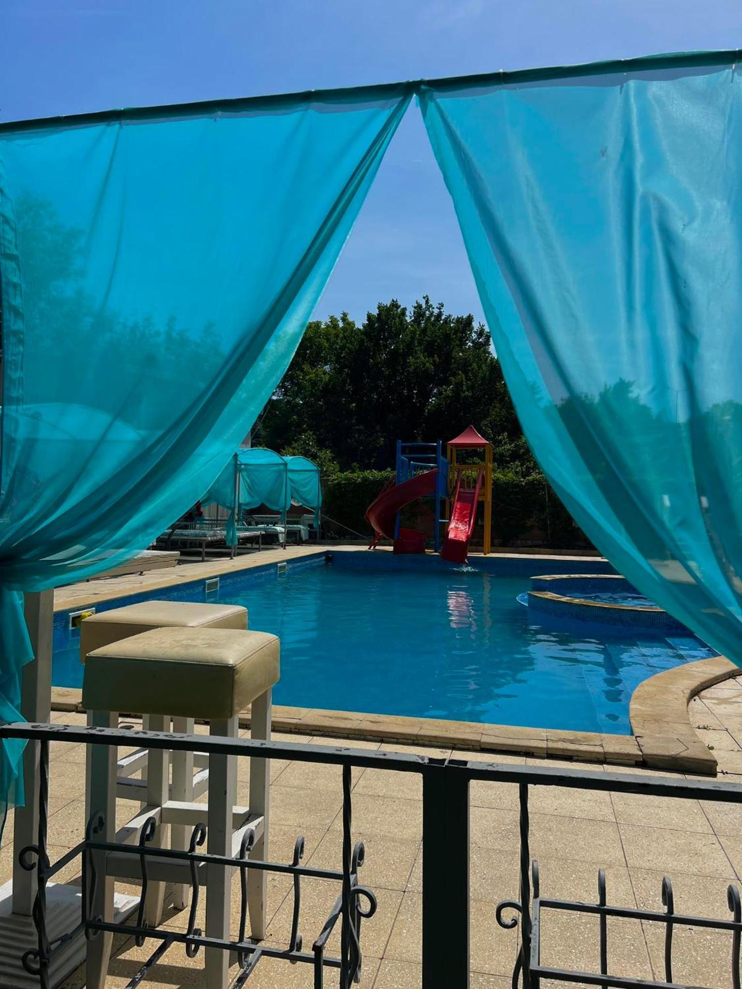 וארנה Apartments Devora 1 & Bar & Restaurant מראה חיצוני תמונה