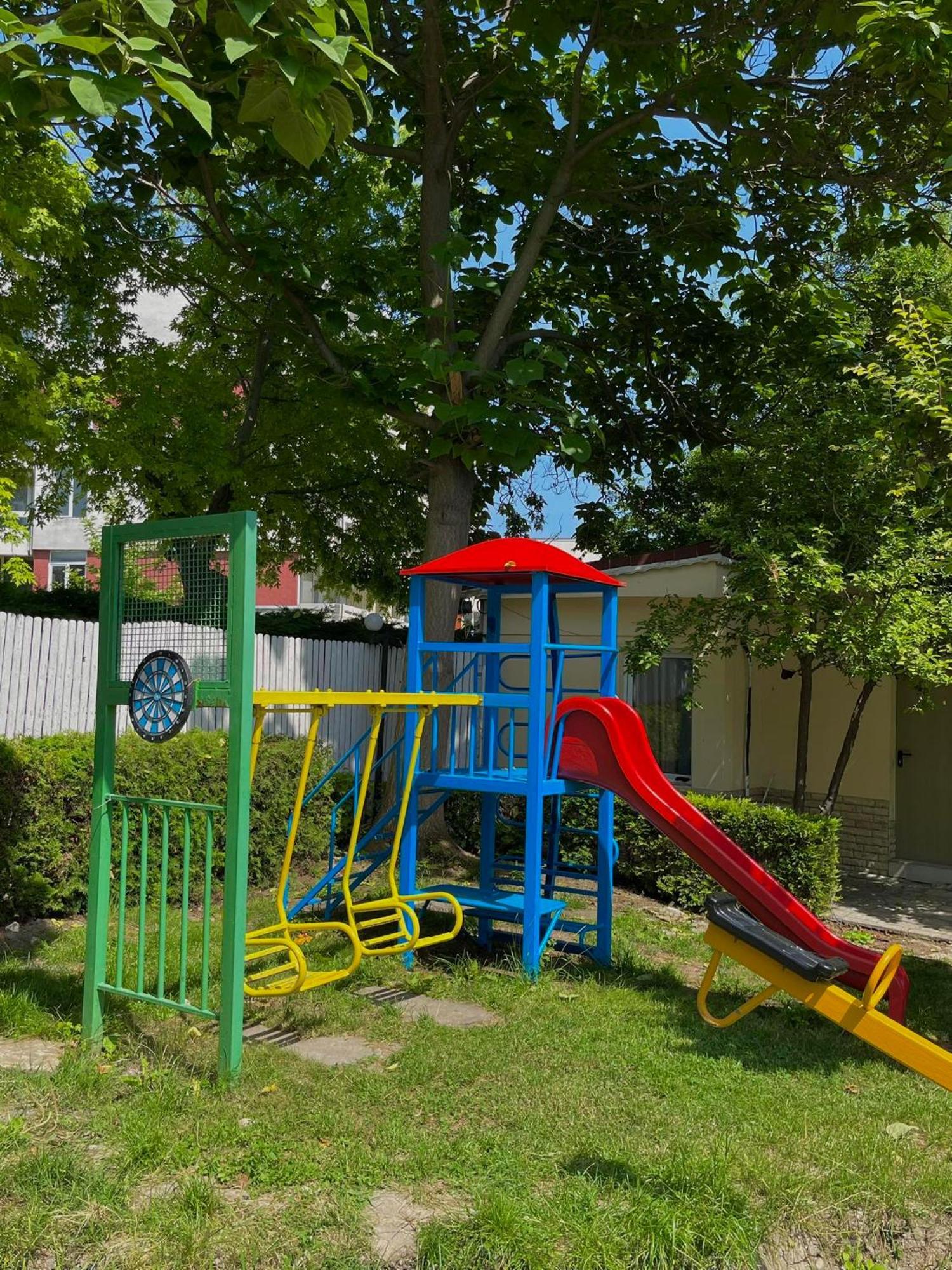 וארנה Apartments Devora 1 & Bar & Restaurant מראה חיצוני תמונה